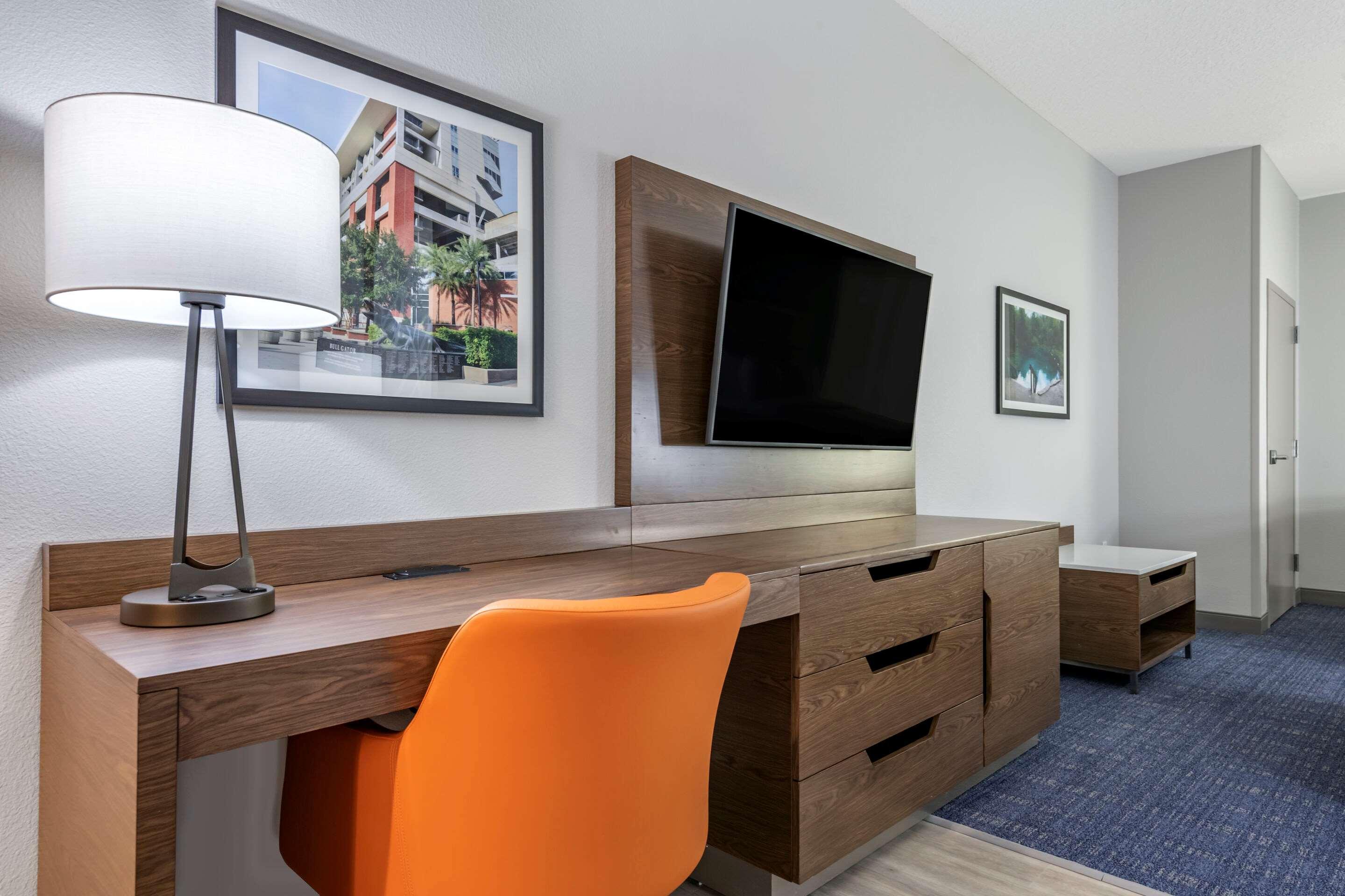 Comfort Suites Gainesville Near University Εξωτερικό φωτογραφία