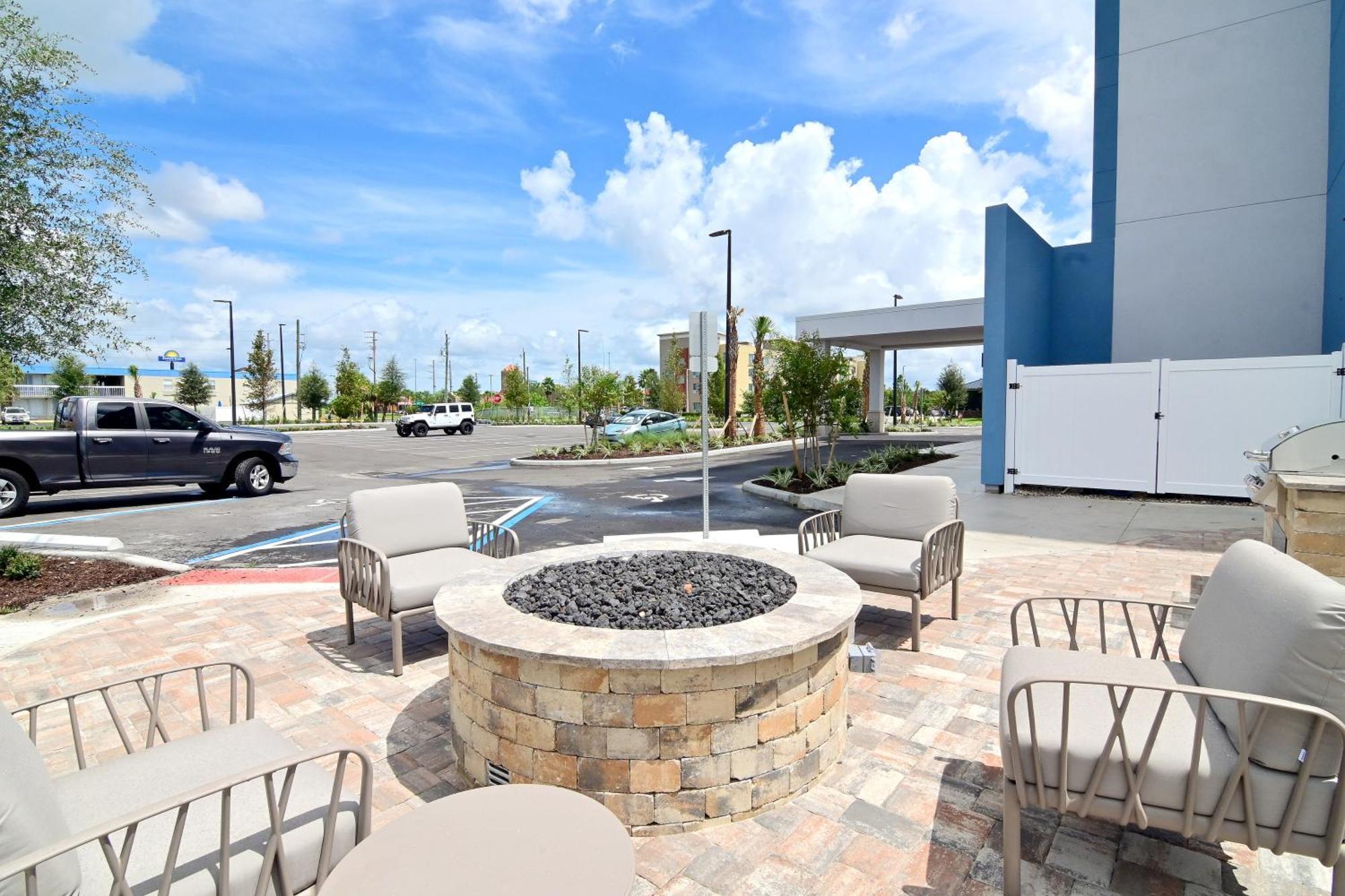 Comfort Suites Gainesville Near University Εξωτερικό φωτογραφία